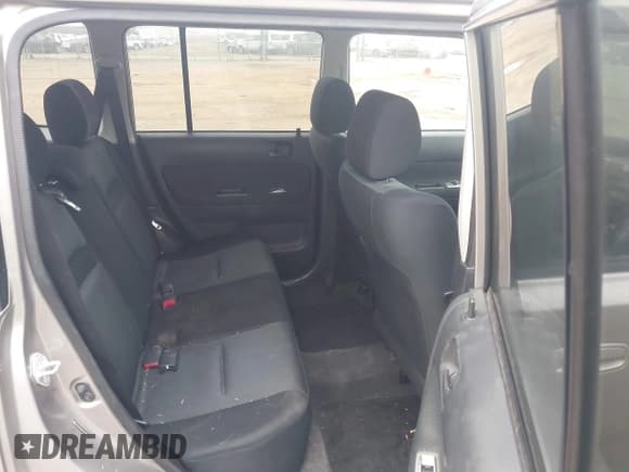 ✅ 2006 Scion xB • VIN: JTLKT334764109223 • Lot: 43800380. Listed on IAAI with 194,212 mi. Free auction sales archive from the USA and detailed vehicle history report at DreamBid. Image 8.