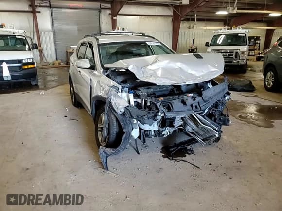 ✅ 2017 Hyundai Santa Fe 2.4L • VIN: 5XYZUDLB6HG414423 • Lot: 57121705. Wystawiony na Copart z przebiegiem 145 520 mil. Bezpłatny archiwum sprzedaży aukcyjnych z USA i szczegółowy raport historii pojazdu na DreamBid. Zdjęcie 14.