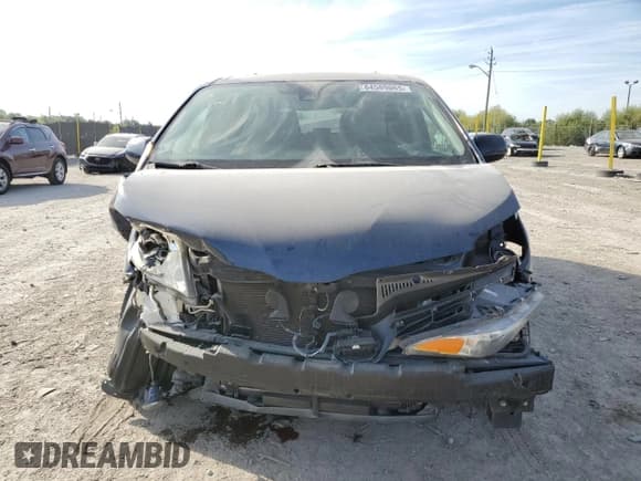 ✅ 2020 Toyota Sienna XLE • VIN: 5TDYZ3DC4LS063506 • Лот: 84589065. Опубликован ранее на Copart с пробегом 96 264 миль. Бесплатный доступ к архиву аукционных продаж из США и подробный отчёт об истории автомобиля на DreamBid. Изображение 5.