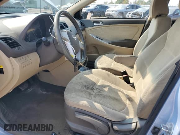 ✅ 2014 Hyundai Accent GLS • VIN: KMHCT4AE3EU691168 • Лот: 71384124. Опубликован ранее на Copart с пробегом 160 263 миль. Бесплатный доступ к архиву аукционных продаж из США и подробный отчёт об истории автомобиля на DreamBid. Изображение 7.