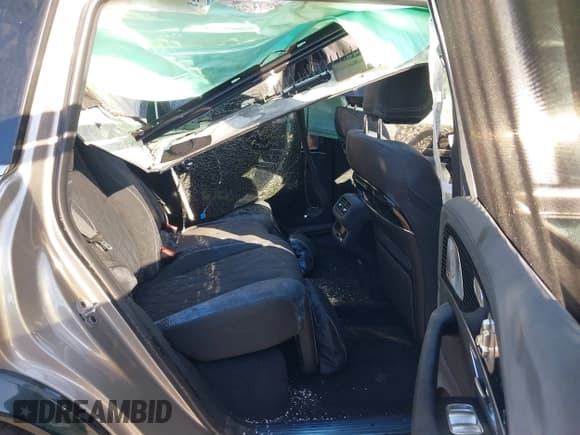 ✅ 2024 Mercedes-Benz GLS Maybach GLS 600 • VIN: 4JGFF8HB7RB114538 • Lot: 40909468. Wystawiony na IAAI z przebiegiem Nie podano. Bezpłatny archiwum sprzedaży aukcyjnych z USA i szczegółowy raport historii pojazdu na DreamBid. Zdjęcie 8.