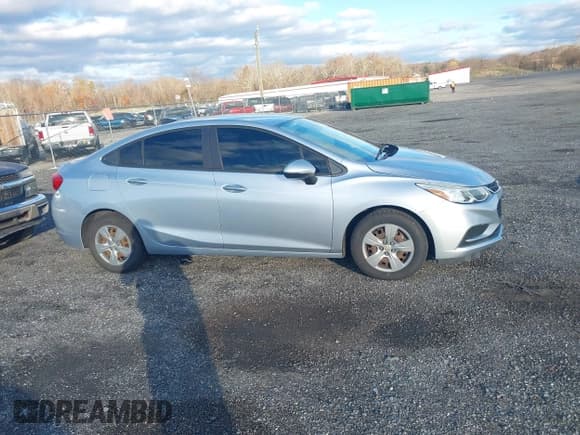 ✅ 2018 Chevrolet Cruze LS • VIN: 1G1BC5SM4J7146593 • Lot: 43677639. Listed on IAAI with 169,172 mi. Free auction sales archive from the USA and detailed vehicle history report at DreamBid. Image 13.