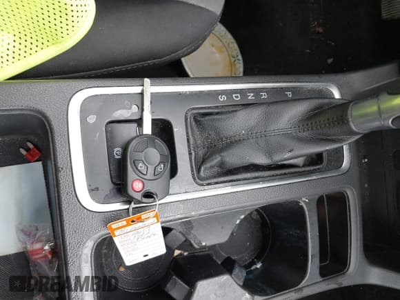 ✅ 2017 Ford Escape SE • VIN: 1FMCU9GD9HUE11122 • Лот: 39049615. Опубликован ранее на IAAI с пробегом 130 865 миль. Бесплатный доступ к архиву аукционных продаж из США и подробный отчёт об истории автомобиля на DreamBid. Изображение 11.