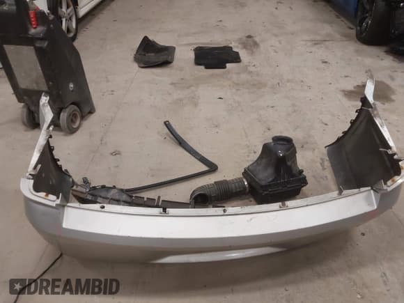 ✅ 2005 Dodge Magnum • VIN: 2D8GZ58225H555737 • Lot: 43785891. Listed on IAAI with 122,260 mi. Free auction sales archive from the USA and detailed vehicle history report at DreamBid. Image 12.