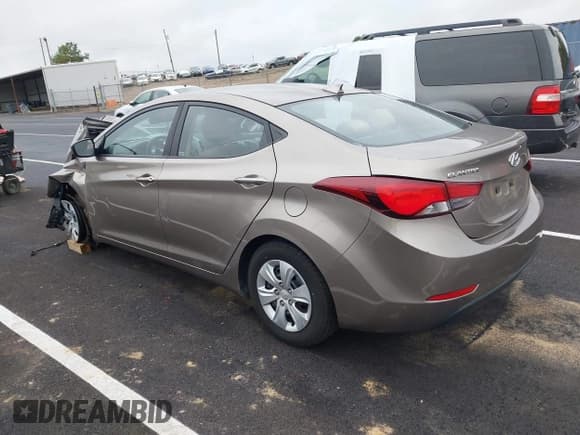 ✅ 2016 Hyundai Elantra SE • VIN: 5NPDH4AE0GH700058 • Lot: 43371653. Listed on IAAI with 127,061 mi. Free auction sales archive from the USA and detailed vehicle history report at DreamBid. Image 3.