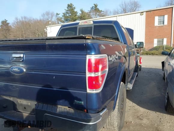 ✅ 2010 Ford F-150 XL • VIN: 1FTFW1EV6AFA33005 • Lot: 43888050. Listed on IAAI with 220,967 mi. Free auction sales archive from the USA and detailed vehicle history report at DreamBid. Image 4.