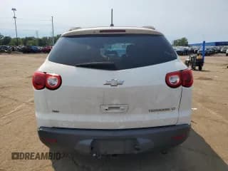 ✅ 2010 Chevrolet Traverse 2LT • VIN: 1GNLVGED5AJ254423 • Lot: 69952424. Wystawiony na Copart z przebiegiem 165 292 mil. Bezpłatny archiwum sprzedaży aukcyjnych z USA i szczegółowy raport historii pojazdu na DreamBid. Zdjęcie 6.
