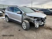 ✅ 2018 Ford Escape SE • VIN: 1FMCU9GD6JUA73698 • Lot: 92216765. Wystawiony na Copart z przebiegiem 114 579 mil. Bezpłatny archiwum sprzedaży aukcyjnych z USA i szczegółowy raport historii pojazdu na DreamBid. Zdjęcie 4.
