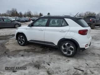 ✅ 2023 Hyundai Venue SEL • VIN: KMHRC8A38PU221723 • Lot: 47937895. Wystawiony na Copart z przebiegiem 33 550 mil. Bezpłatny archiwum sprzedaży aukcyjnych z USA i szczegółowy raport historii pojazdu na DreamBid. Zdjęcie 2.