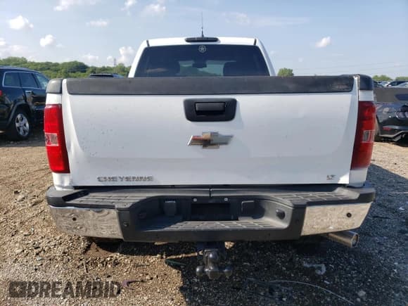 ✅ 2007 Chevrolet Silverado 2500HD 1LT • VIN: 1GCHK23K87F514532 • Лот: 66317305. Опубликован ранее на Copart с пробегом 124 297 миль. Бесплатный доступ к архиву аукционных продаж из США и подробный отчёт об истории автомобиля на DreamBid. Изображение 6.