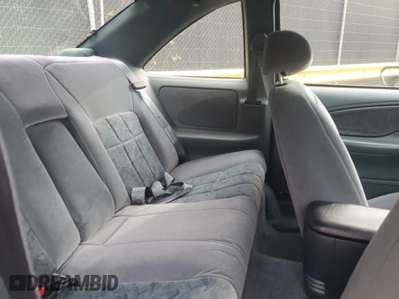 ✅ 1997 Ford Thunderbird LX • VIN: 1FALP6245VH171563 • Лот: 81970734. Опубликован ранее на Copart с пробегом 67 304 миль. Бесплатный доступ к архиву аукционных продаж из США и подробный отчёт об истории автомобиля на DreamBid. Изображение 10.