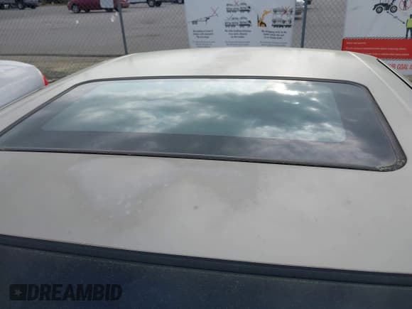 ✅ 2001 Infiniti I30 Luxury • VIN: JNKCA31A31T000348 • Lot: 41948369. Listed on IAAI with 181,394 mi. Free auction sales archive from the USA and detailed vehicle history report at DreamBid. Image 13.