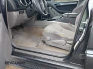 ✅ 2004 Toyota 4Runner SR5 Sport • VIN: JTEBU14R240054381 • Лот: 43582781. Опубликован ранее на IAAI с пробегом 244 828 миль. Бесплатный доступ к архиву аукционных продаж из США и подробный отчёт об истории автомобиля на DreamBid. Изображение 5.