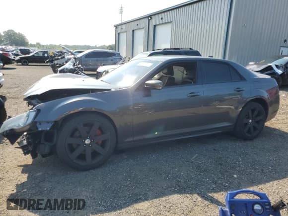 ✅ 2017 Chrysler 300 S Alloy Edition • VIN: 2C3CCABTXHH625826 • Lot: 63935315. Listed on Copart with 92,995 mi. Free auction sales archive from the USA and detailed vehicle history report at DreamBid. Image 1.