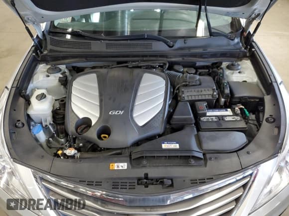 ✅ 2016 Hyundai Azera • VIN: KMHFG4JG1GA506784 • Lot: 84911744. Listed on Copart with 88,057 mi. Free auction sales archive from the USA and detailed vehicle history report at DreamBid. Image 11.