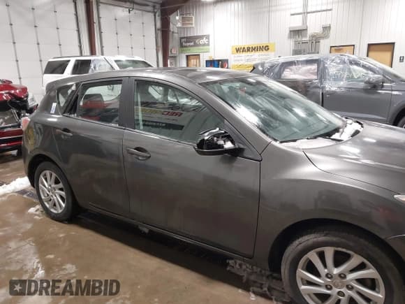 ✅ 2012 Mazda 3 i Touring • VIN: JM1BL1L83C1681115 • Lot: 43796136. Listed on IAAI with Not provided. Free auction sales archive from the USA and detailed vehicle history report at DreamBid. Image 6.