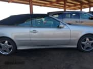 ✅ 2001 Mercedes-Benz CLK 320/430 • VIN: WDBLK65G01T070077 • Lot: 43783188. Wystawiony na IAAI z przebiegiem 151 353 mil. Bezpłatny archiwum sprzedaży aukcyjnych z USA i szczegółowy raport historii pojazdu na DreamBid. Zdjęcie 14.