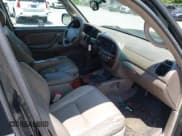 ✅ 2005 Toyota Sequoia Limited • VIN: 5TDZT38A45S251878 • Lot: 42733600. Listed on IAAI with 360,573 mi. Free auction sales archive from the USA and detailed vehicle history report at DreamBid. Image 5.