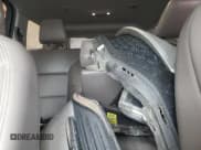 ✅ 2017 GMC Acadia SLE • VIN: 1GKKNKLA8HZ176400 • Lot: 82054945. Wystawiony na Copart z przebiegiem 199 456 mil. Bezpłatny archiwum sprzedaży aukcyjnych z USA i szczegółowy raport historii pojazdu na DreamBid. Zdjęcie 10.