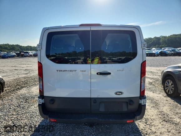 ✅ 2018 Ford Transit Passenger XL • VIN: 1FBZX2ZM1JKA29120 • Lot: 69447855. Listed on Copart with 148,223 mi. Free auction sales archive from the USA and detailed vehicle history report at DreamBid. Image 6.