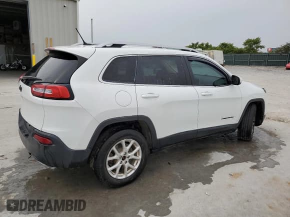 ✅ 2015 Jeep Cherokee Latitude • VIN: 1C4PJMCS9FW648488 • Lot: 71510225. Wystawiony na Copart z przebiegiem 156 788 mil. Bezpłatny archiwum sprzedaży aukcyjnych z USA i szczegółowy raport historii pojazdu na DreamBid. Zdjęcie 3.