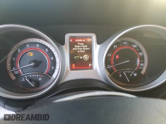 ✅ 2018 Dodge Journey SE • VIN: 3C4PDCAB4JT195996 • Лот: 92598545. Опубликован ранее на Copart с пробегом 135 385 миль. Бесплатный доступ к архиву аукционных продаж из США и подробный отчёт об истории автомобиля на DreamBid. Изображение 9.