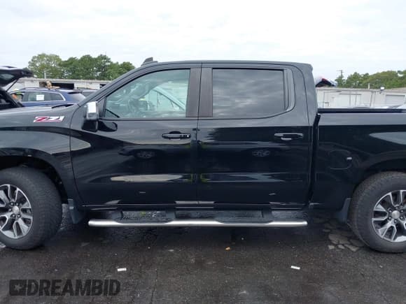✅ 2022 Chevrolet Silverado 1500 LT • VIN: 1GCUDDED3NZ523024 • Lot: 43111880. Listed on IAAI with 49,179 mi. Free auction sales archive from the USA and detailed vehicle history report at DreamBid. Image 15.