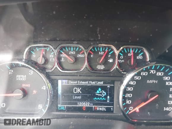 ✅ 2018 Chevrolet Silverado 2500HD LT • VIN: 1GC1KVEY9JF131162 • Lot: 41811327. Wystawiony na IAAI z przebiegiem 120 622 mil. Bezpłatny archiwum sprzedaży aukcyjnych z USA i szczegółowy raport historii pojazdu na DreamBid. Zdjęcie 7.