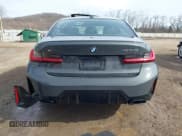 ✅ 2024 BMW 3 Series M340i xDrive • VIN: 3MW49FF00R8D98781 • Lot: 41647711. Wystawiony na IAAI z przebiegiem 8 662 mil. Bezpłatny archiwum sprzedaży aukcyjnych z USA i szczegółowy raport historii pojazdu na DreamBid. Zdjęcie 16.