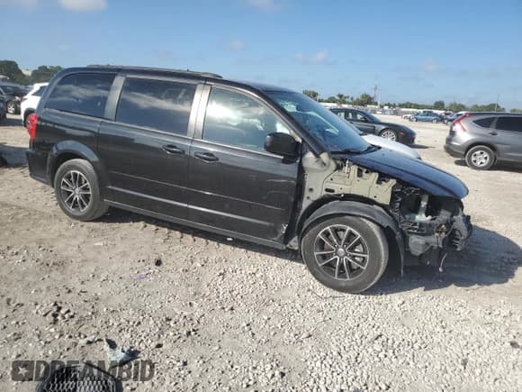 ✅ 2017 Dodge Grand Caravan GT • VIN: 2C4RDGEG0HR851968 • Lot: 86423595. Wystawiony na Copart z przebiegiem 183 997 mil. Bezpłatny archiwum sprzedaży aukcyjnych z USA i szczegółowy raport historii pojazdu na DreamBid. Zdjęcie 4.