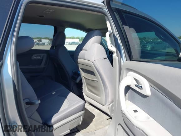 ✅ 2012 Chevrolet Traverse LS • VIN: 1GNKRFED0CJ203957 • Лот: 43375085. Опубликован ранее на IAAI с пробегом 174 348 миль. Бесплатный доступ к архиву аукционных продаж из США и подробный отчёт об истории автомобиля на DreamBid. Изображение 8.