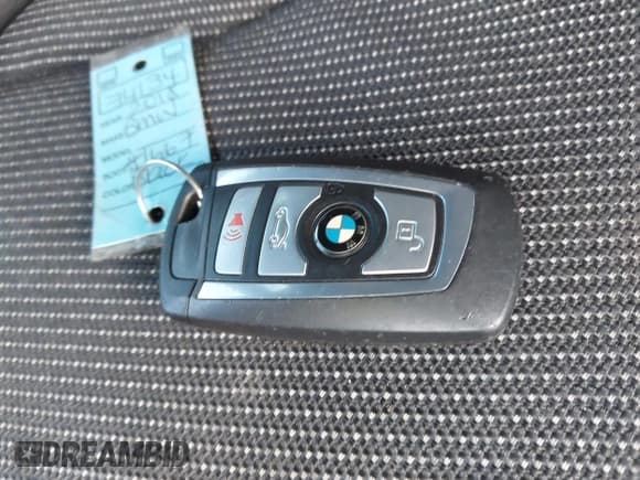 ✅ 2018 BMW M3 • VIN: WBS8M9C51J5L71667 • Lot: 43831833. Listed on IAAI with 53,105 mi. Free auction sales archive from the USA and detailed vehicle history report at DreamBid. Image 11.