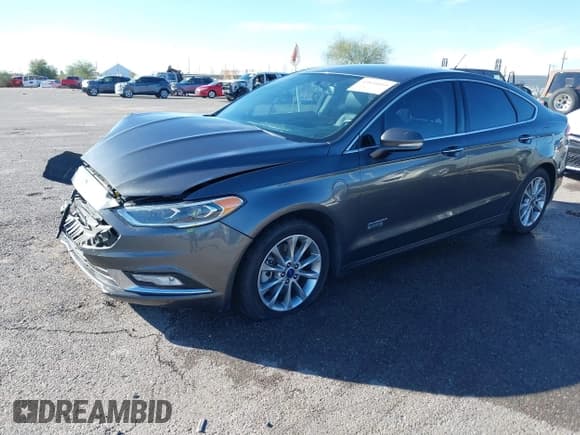 ✅ 2017 Ford Fusion Titanium • VIN: 3FA6P0SU0HR379525 • Lot: 43834410. Wystawiony na IAAI z przebiegiem 87 637 mil. Bezpłatny archiwum sprzedaży aukcyjnych z USA i szczegółowy raport historii pojazdu na DreamBid. Zdjęcie 2.