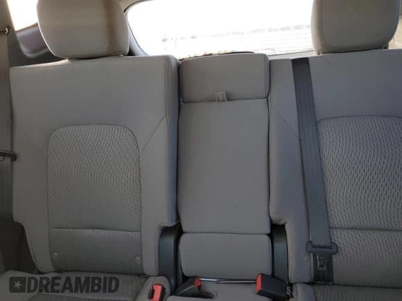 ✅ 2015 Hyundai Santa Fe • VIN: 5XYZT3LB2FG257676 • Лот: 74081733. Опубликован ранее на Copart с пробегом 137 476 миль. Бесплатный доступ к архиву аукционных продаж из США и подробный отчёт об истории автомобиля на DreamBid. Изображение 10.