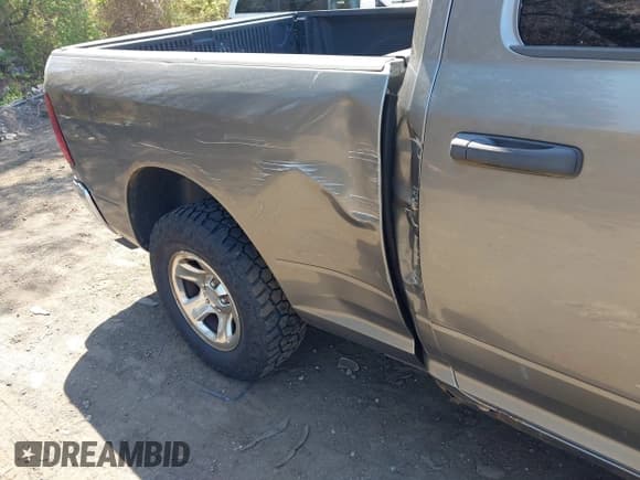 ✅ 2010 Dodge 1500 SLT • VIN: 1D7RV1GPXAS231999 • Lot: 42115453. Wystawiony na IAAI z przebiegiem 105 099 mil. Bezpłatny archiwum sprzedaży aukcyjnych z USA i szczegółowy raport historii pojazdu na DreamBid. Zdjęcie 6.