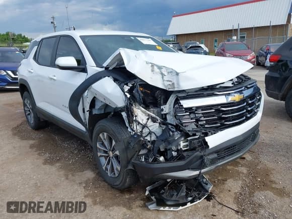 ✅ 2025 Chevrolet Equinox FWD LT • VIN: 3GNAXHEG3SL190345 • Lot: 42615208. Wystawiony na IAAI z przebiegiem 15 644 mil. Bezpłatny archiwum sprzedaży aukcyjnych z USA i szczegółowy raport historii pojazdu na DreamBid. Zdjęcie 1.