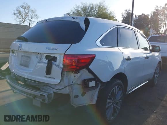✅ 2018 Acura MDX Technology • VIN: 5J8YD4H59JL009179 • Lot: 42014340. Listed on IAAI with 113,746 mi. Free auction sales archive from the USA and detailed vehicle history report at DreamBid. Image 4.