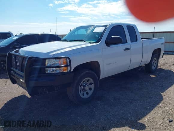 ✅ 2013 Chevrolet Silverado 1500 Work Truck • VIN: 1GCRKPE72DZ323418 • Лот: 43237676. Опубликован ранее на IAAI с пробегом 185 457 миль. Бесплатный доступ к архиву аукционных продаж из США и подробный отчёт об истории автомобиля на DreamBid. Изображение 2.