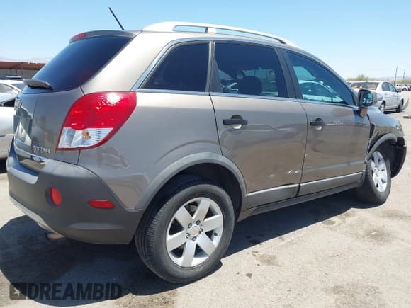✅ 2012 Chevrolet Captiva Sport LS • VIN: 3GNAL2EK6CS549899 • Lot: 42183811. Wystawiony na IAAI z przebiegiem 94 975 mil. Bezpłatny archiwum sprzedaży aukcyjnych z USA i szczegółowy raport historii pojazdu na DreamBid. Zdjęcie 4.