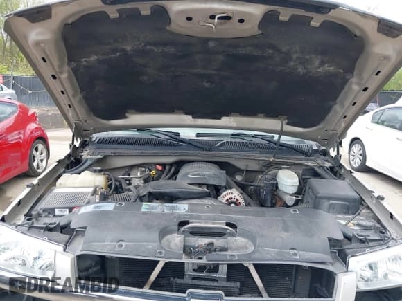 ✅ 2004 Chevrolet Silverado 1500 LS • VIN: 1GCEC14TX4E186355 • Лот: 42039013. Опубликован ранее на IAAI с пробегом 161 354 миль. Бесплатный доступ к архиву аукционных продаж из США и подробный отчёт об истории автомобиля на DreamBid. Изображение 10.