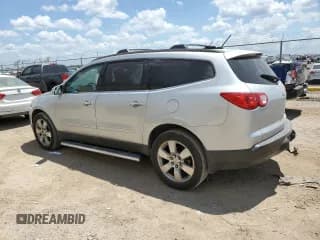 ✅ 2011 Chevrolet Traverse 1LT • VIN: 1GNKRGED3BJ398473 • Lot: 68980154. Wystawiony na Copart z przebiegiem 187 462 mil. Bezpłatny archiwum sprzedaży aukcyjnych z USA i szczegółowy raport historii pojazdu na DreamBid. Zdjęcie 2.