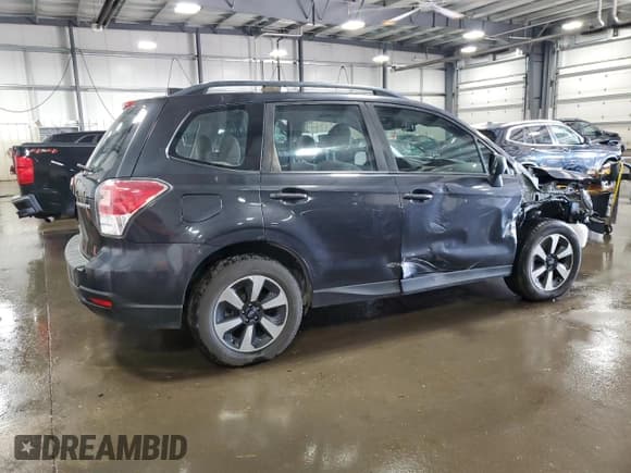 ✅ 2018 Subaru Forester • VIN: JF2SJABC7JH433306 • Lot: 87189425. Wystawiony na Copart z przebiegiem 133 921 mil. Bezpłatny archiwum sprzedaży aukcyjnych z USA i szczegółowy raport historii pojazdu na DreamBid. Zdjęcie 3.