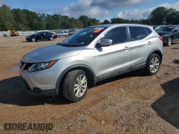 ✅ 2017 Nissan Rogue S • VIN: JN1BJ1CP7HW015725 • Lot: 89808605. Listed on Copart with 127,426 mi. Free auction sales archive from the USA and detailed vehicle history report at DreamBid. Image 1.