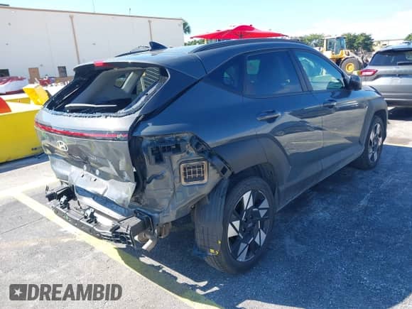 2025 Hyundai Kona SEL с VIN KM8HB3AB2SU286343, выставлен на аукционе IAAI как лот 43581936 с пробегом 15 438 миль миль и . История ставок и продаж доступна на DreamBid. Изображение 4.