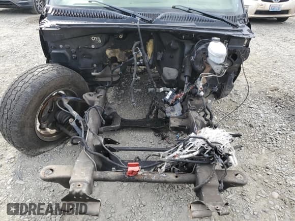 ✅ 2004 GMC Sierra Denali • VIN: 2GTFK69U041259305 • Lot: 71070045. Listed on Copart with Not provided. Free auction sales archive from the USA and detailed vehicle history report at DreamBid. Image 11.