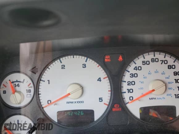 2004 Dodge 3500 ST с VIN 3D7LU38C54G276408, выставлен на аукционе Copart как лот 47584675 с пробегом 192 426 миль миль и Списание • Salvage title. История ставок и продаж доступна на DreamBid. Изображение 9.