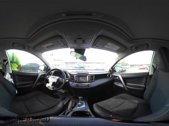 ✅ 2018 Toyota RAV4 XLE • VIN: JTMWFREV0JJ185602 • Lot: 43468504. Listed on IAAI with 113,161 mi. Free auction sales archive from the USA and detailed vehicle history report at DreamBid. Image 19.