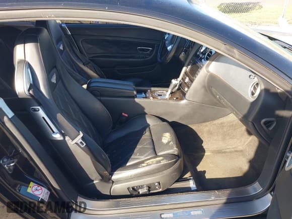 ✅ 2010 Bentley Continental GT • VIN: SCBCP7ZAXAC066426 • Lot: 43333931. Listed on IAAI with 69,839 mi. Free auction sales archive from the USA and detailed vehicle history report at DreamBid. Image 5.