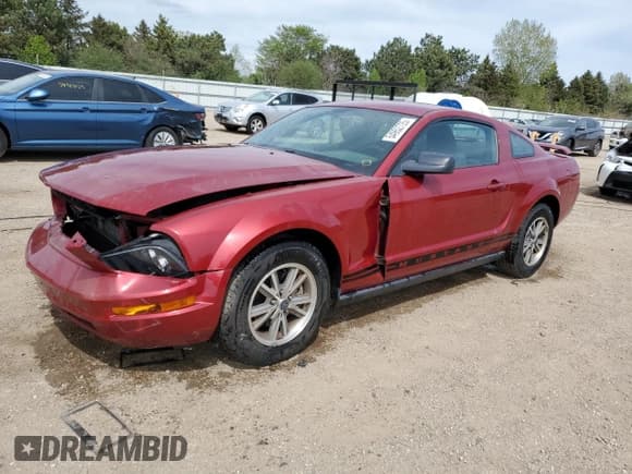 ✅ 2005 Ford Mustang Deluxe • VIN: 1ZVFT80N855194540 • Lot: 54952725. Listed on Copart with 90,931 mi. Free auction sales archive from the USA and detailed vehicle history report at DreamBid. Image 1.