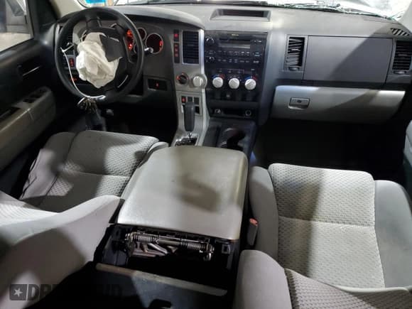 ✅ 2008 Toyota Tundra • VIN: 5TBBV54138S499467 • Lot: 67648955. Listed on Copart with 126,424 mi. Free auction sales archive from the USA and detailed vehicle history report at DreamBid. Image 8.